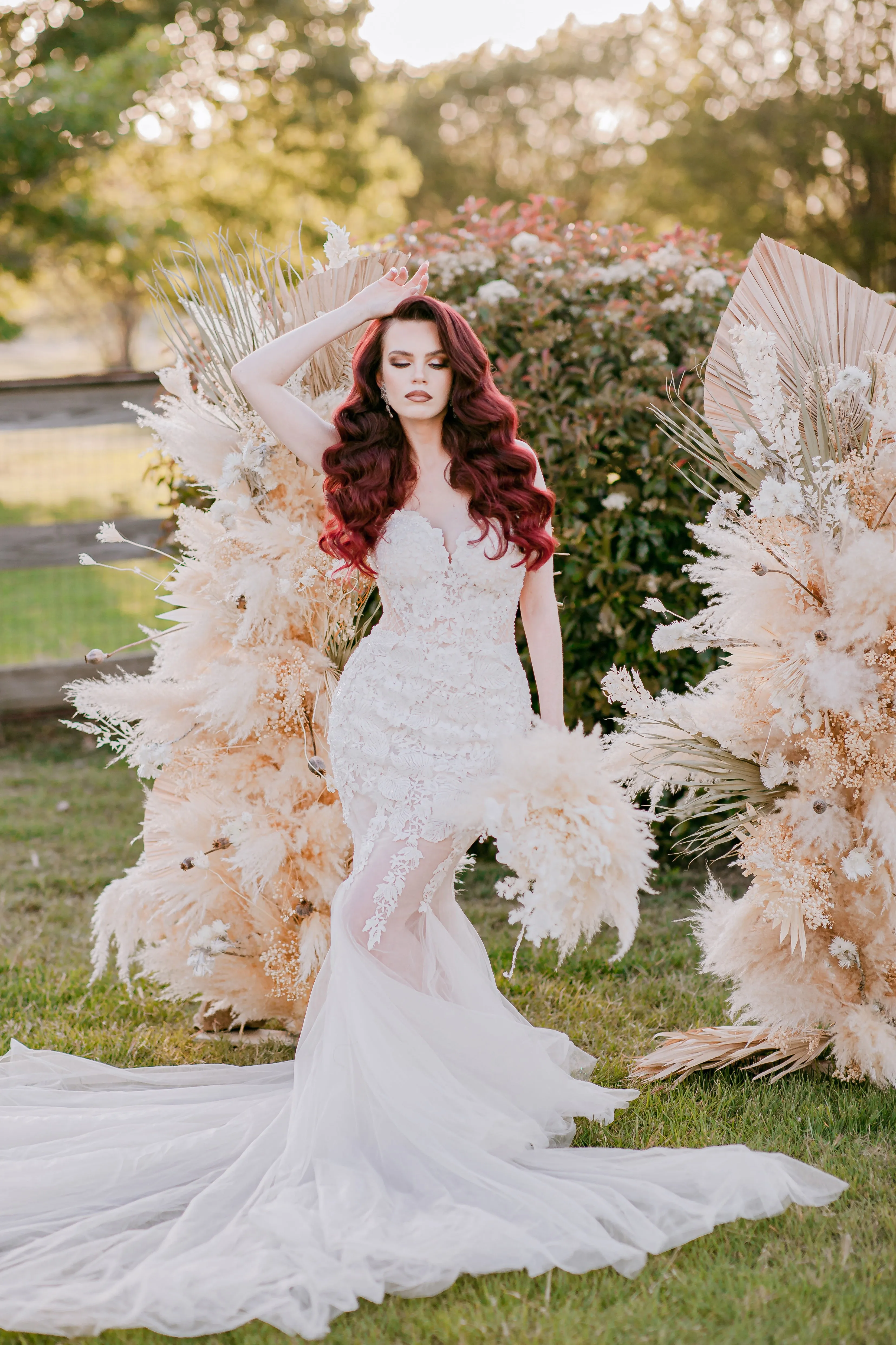 Lace and Tulle Mermaid Wedding Dress (#Julieta)