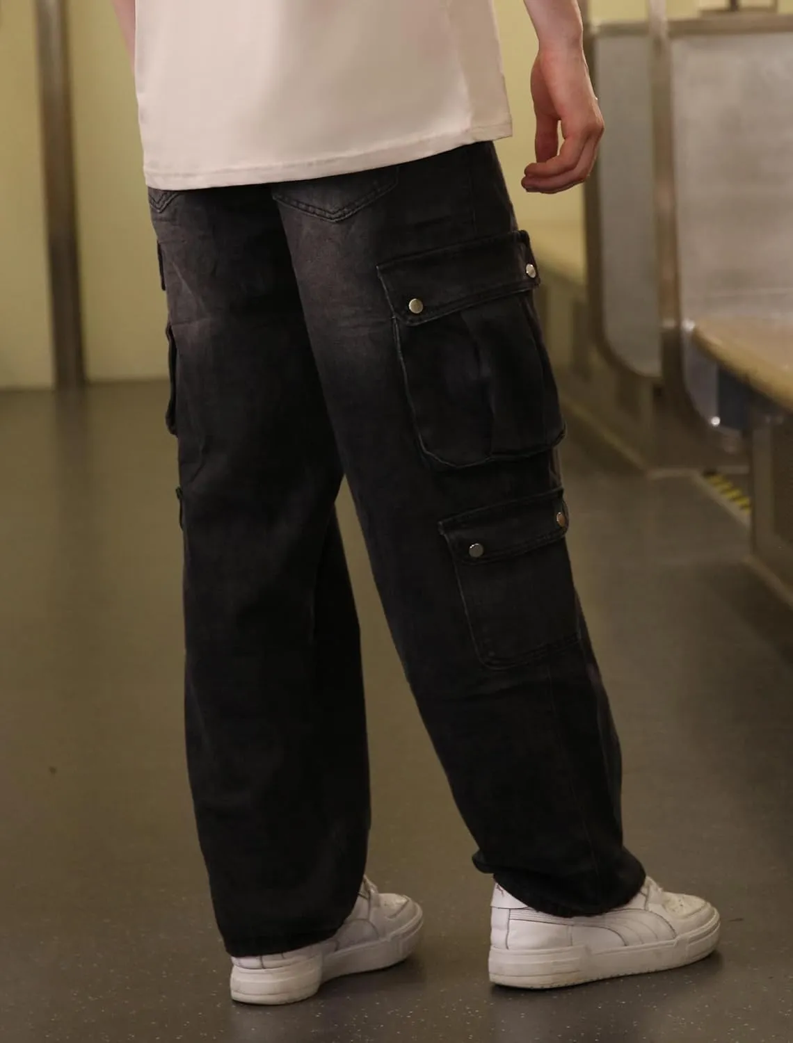Mens Baggy Cargo Jeans Wide Leg Streetwear Jeans Loose Fit Hip Hop Denim Pants